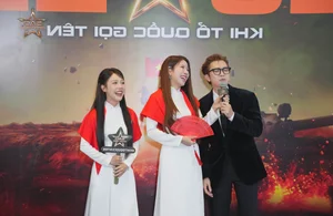 Sao Nhap Ngu 2025: Chi Pu and Hoa Minzy Shine at the Star-Studded Press Conference - image 0