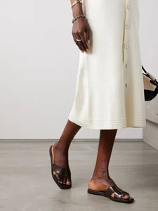 8 Essential Summer Footwear Trends for the Modern Woman - image 4