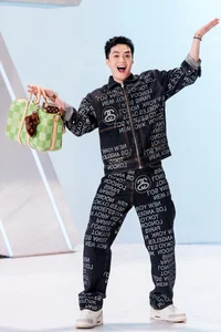 Exploring Rapper Negav's Signature Streetwear Style and Luxury Fashion Influence - image 4