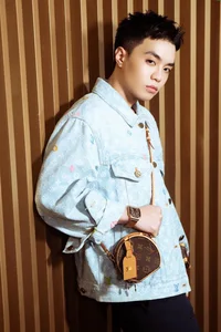 Exploring Rapper Negav's Signature Streetwear Style and Luxury Fashion Influence - image 8
