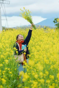 Stunning Yellow Mustard Flower Fields in Da Lat: A Breathtaking Spring Travel Destination in Vietnam's Picturesque Highlands - image 3