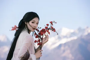 Artistic Portrait Photography Featuring Wan Jiang Ting: YiTuYu Art Language Vol.9215 – Elegant Aesthetic Visuals and Rouge-Inspired Beauty - image 12