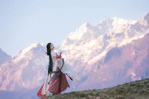 Artistic Portrait Photography Featuring Wan Jiang Ting: YiTuYu Art Language Vol.9215 – Elegant Aesthetic Visuals and Rouge-Inspired Beauty - image 1
