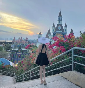 Nha Trang Travel Guide: From Budget Stays to Luxury Resorts - image 0