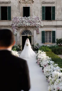 Inside the Fairy Tale Wedding of Ip Man Star Lynn Hung: A Celebration of Love - image 8