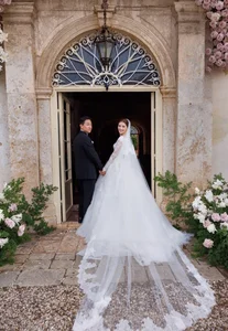 Inside the Fairy Tale Wedding of Ip Man Star Lynn Hung: A Celebration of Love - image 7