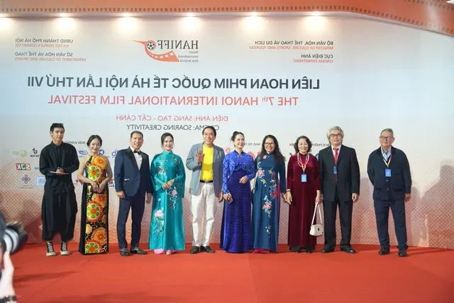 Red Carpet Highlights: Stars Shine at the 7th Hanoi International Film Festival Opening