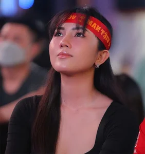 Football Fever: Influencers Rally Support for Vietnam vs Thailand Final - image 5