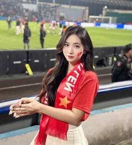 Football Fever: Influencers Rally Support for Vietnam vs Thailand Final - image 9