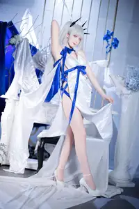 Stunning Cosplay: Feng Jiang Jiang V as Dreadnought Dress Character – A Captivating Transformation! - image 9
