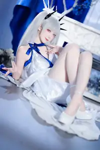 Stunning Cosplay: Feng Jiang Jiang V as Dreadnought Dress Character – A Captivating Transformation! - image 13