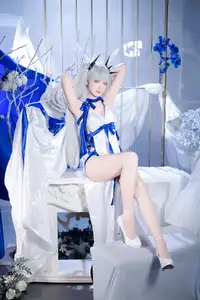 Stunning Cosplay: Feng Jiang Jiang V as Dreadnought Dress Character – A Captivating Transformation! - image 1