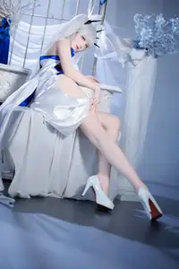 Stunning Cosplay: Feng Jiang Jiang V as Dreadnought Dress Character – A Captivating Transformation! - image 2