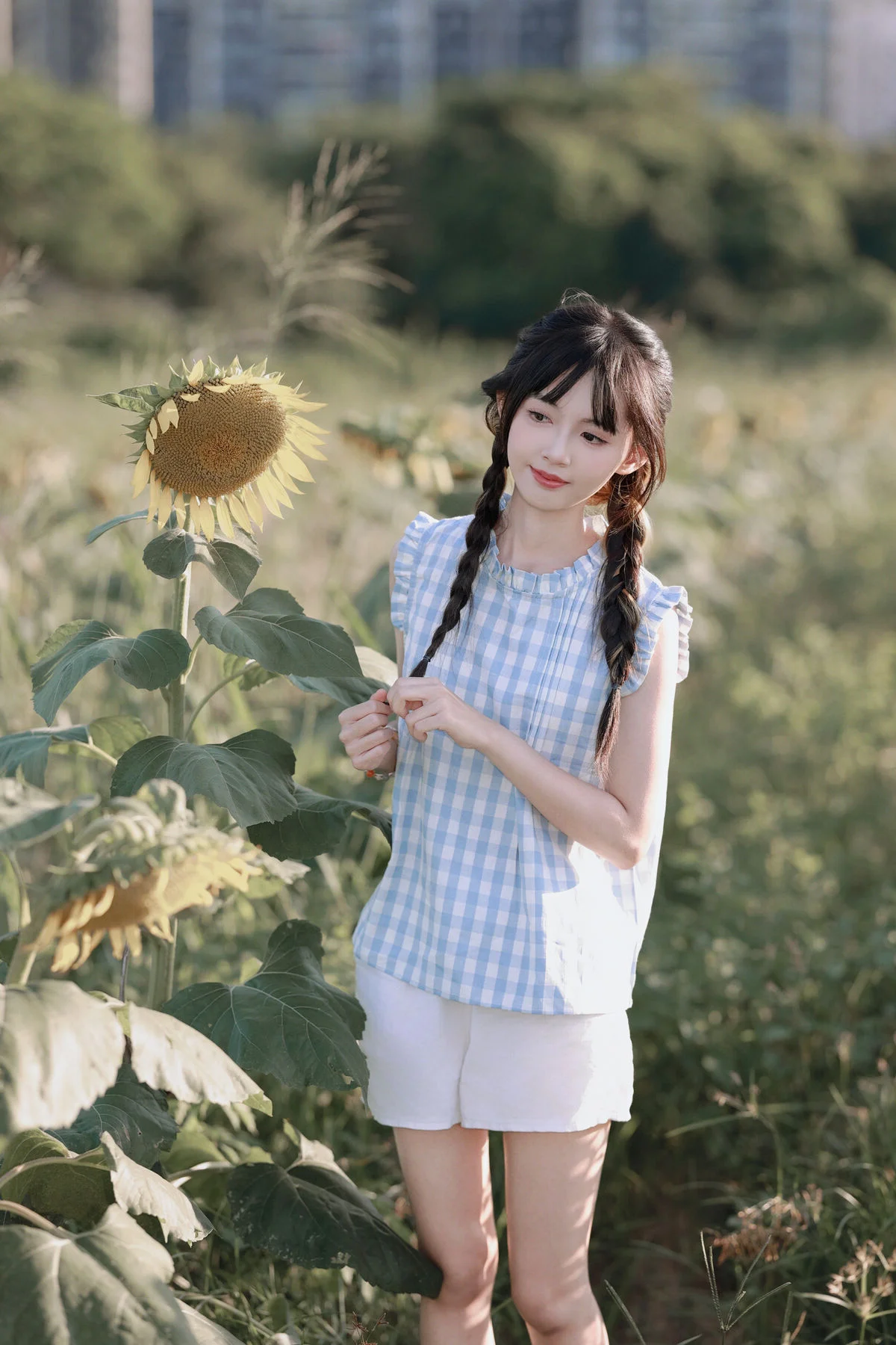Xiao Le - YiTuYu Art Language Vol.7875 Elegant Portrait Photography