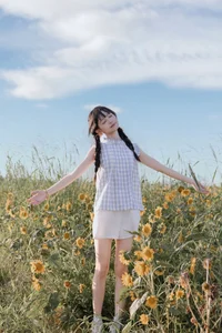 Xiao Le - YiTuYu Art Language Vol.7875 Elegant Portrait Photography - image 10
