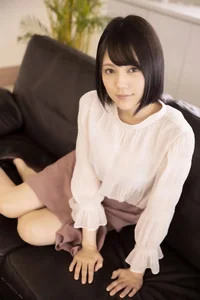 Exploring the Captivating Style and Career of Japanese Model Remu Suzumori - image 56
