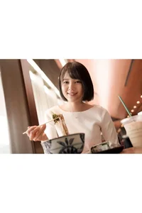 Exploring the Captivating Style and Career of Japanese Model Remu Suzumori - image 14