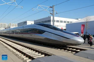 Revolutionizing Travel: The CR450 Bullet Train Reaches 450km/h and Shocks the Global Transport Industry - image 7