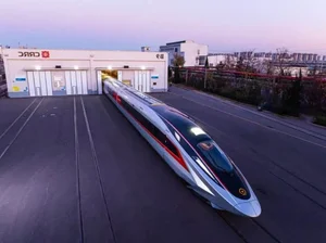 Revolutionizing Travel: The CR450 Bullet Train Reaches 450km/h and Shocks the Global Transport Industry - image 0