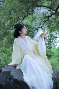 Elegance and Style in YiTuYu Art Language Vol.8062 Featuring Zhou Zhou Ay - image 3