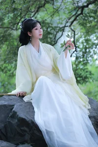Elegance and Style in YiTuYu Art Language Vol.8062 Featuring Zhou Zhou Ay - image 21