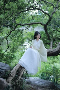 Elegance and Style in YiTuYu Art Language Vol.8062 Featuring Zhou Zhou Ay - image 17