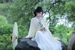 Elegance and Style in YiTuYu Art Language Vol.8062 Featuring Zhou Zhou Ay - image 20