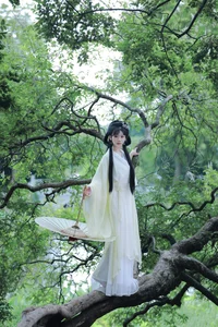 Elegance and Style in YiTuYu Art Language Vol.8062 Featuring Zhou Zhou Ay - image 1