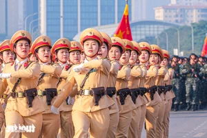 Elite Force: Impressive Rehearsal for Vietnam's 14th National Party Congress - image 16
