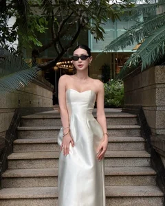Chi Pu's Longtime Best Friend Sun HT Showcases Stunning Fashion and Elegant Hanger Shoulders - image 8
