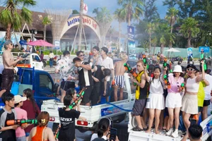 NovaWorld Phan Thiet Water Festival: Tens of Thousands Join the Summer Celebration - image 1