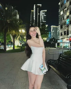 Saigon Influencer Captures Hearts with Effortless Everyday Style and Radiance - image 9