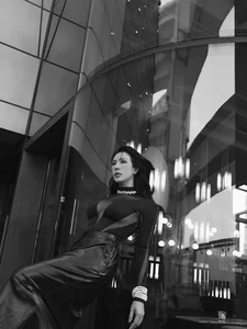 Miss Thu Hoai Radiates Elegance and Timeless Beauty in Stunning New Birthday Celebration Photoshoot - image 11