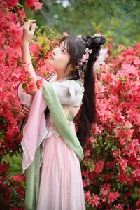 Exploring the Visual Narrative of Xiao Qi in YiTuYu Art Language Vol.7216: Modern Elegance and Artistic Expression - image 4