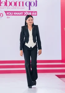 Style of the Power Quartet: The Fashionable Judges of Vietnam's Next Top Model - image 2