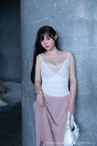 Ruan Qing (XiuRen No.10746): Irresistible Elegance & Allure Unveiled - image 16