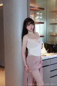 Ruan Qing (XiuRen No.10746): Irresistible Elegance & Allure Unveiled - image 0