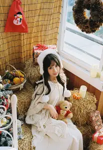 Zi Qing's Cozy Charm: Captivating Beauty in Rustic Warmth - YiTuYu Vol.8643 - image 10