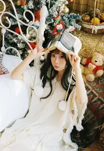 Zi Qing's Cozy Charm: Captivating Beauty in Rustic Warmth - YiTuYu Vol.8643 - image 2