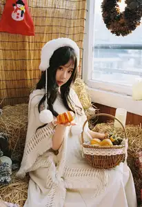 Zi Qing's Cozy Charm: Captivating Beauty in Rustic Warmth - YiTuYu Vol.8643 - image 3
