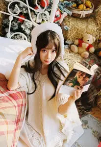 Zi Qing's Cozy Charm: Captivating Beauty in Rustic Warmth - YiTuYu Vol.8643 - image 1