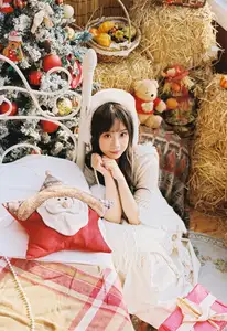 Zi Qing's Cozy Charm: Captivating Beauty in Rustic Warmth - YiTuYu Vol.8643 - image 15