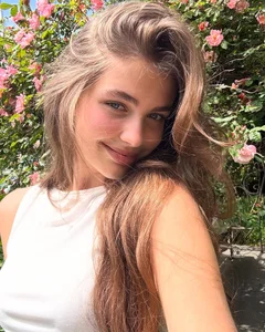 Stunning Radiance of Varvara Yakovenko: Celebrating the 53rd Miss Intercontinental Winner and Her Elegant Pageant Style - image 4
