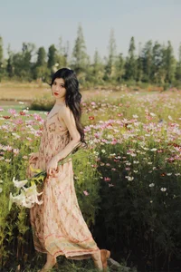 Timeless Grace: Exploring the Ethereal Portraits of Xiao Tian Tian - image 12