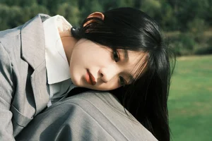 Yi Zhi Li Mao Featured in YiTuYu Art Language Vol.7990 Photography - image 1