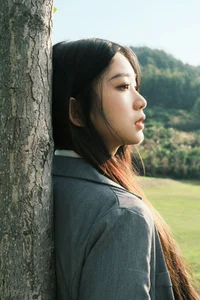 Yi Zhi Li Mao Featured in YiTuYu Art Language Vol.7990 Photography - image 13
