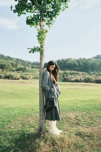 Yi Zhi Li Mao Featured in YiTuYu Art Language Vol.7990 Photography - image 17