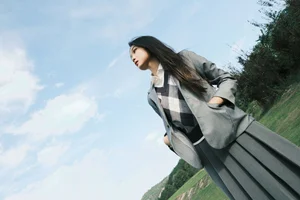 Yi Zhi Li Mao Featured in YiTuYu Art Language Vol.7990 Photography - image 2