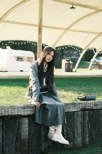 Yi Zhi Li Mao Featured in YiTuYu Art Language Vol.7990 Photography - image 11