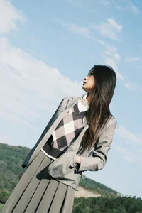 Yi Zhi Li Mao Featured in YiTuYu Art Language Vol.7990 Photography - image 22